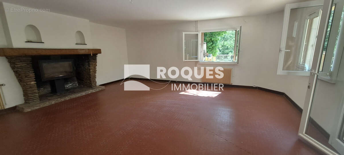 A VENDRE, Proche Lodève, Maison 159 m2 en pleine nature sur 6002 m2 de terrain attenant - photo 13
