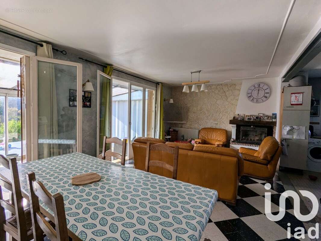 Photo 4 - Maison à VILLENEUVE-SAINT-SALVES