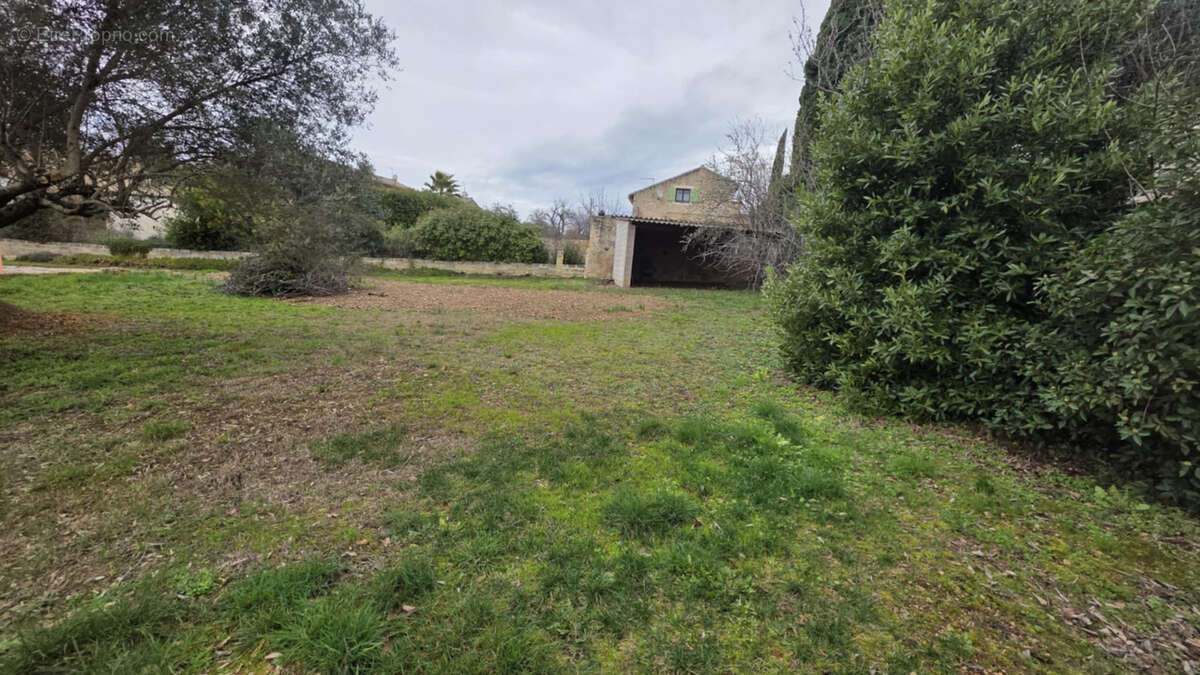 Terrain à SATURARGUES
