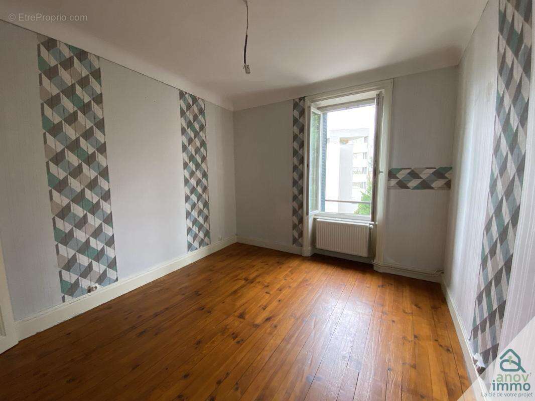 Appartement à GIVORS