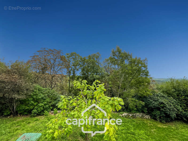 Maison à MONT-SAINT-JEAN