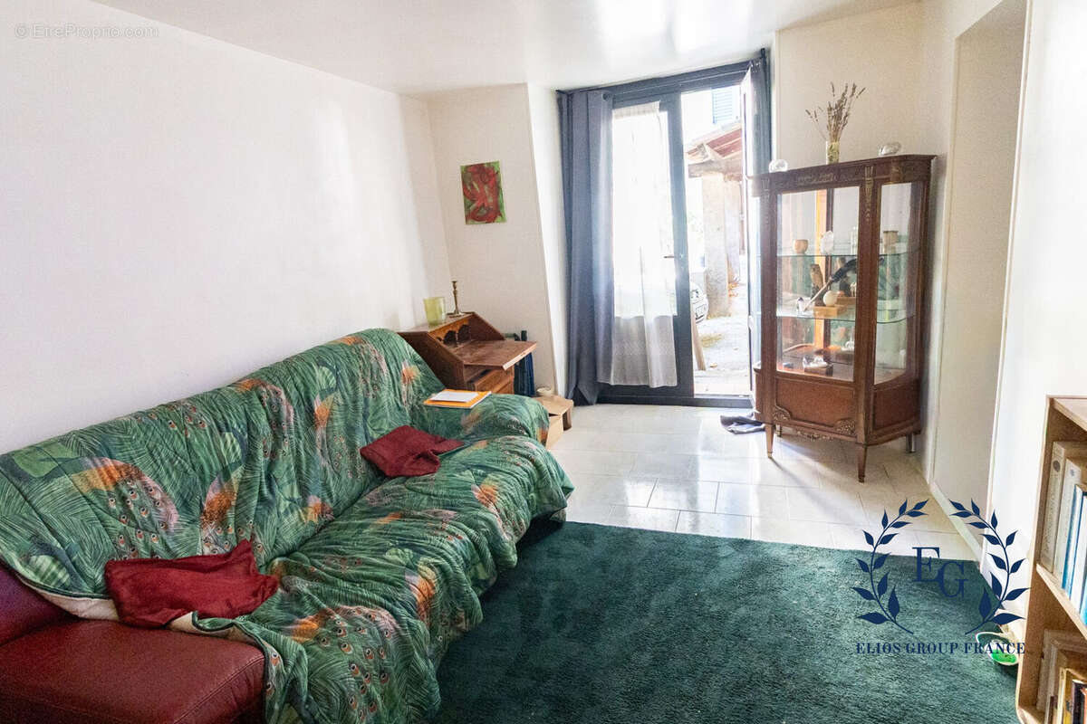 Appartement 39 m² à Barjols  - photo 2