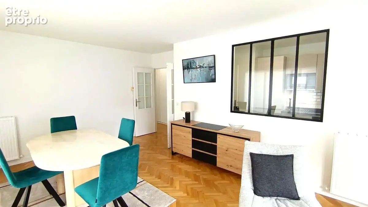 PARIS XVème, bords de Seine superbe 3 pièces de 77 m2 avec balcon, 2 grandes caves et parking en sous-sol. - photo 5