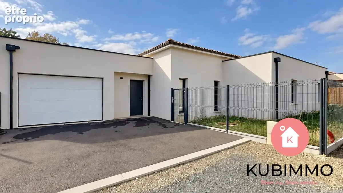 Photo Maison à Saint-Hilaire-La-Foret au prix de 359 900€