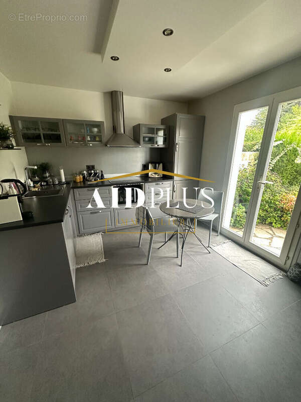 Maison à SAINT-LEU-LA-FORET