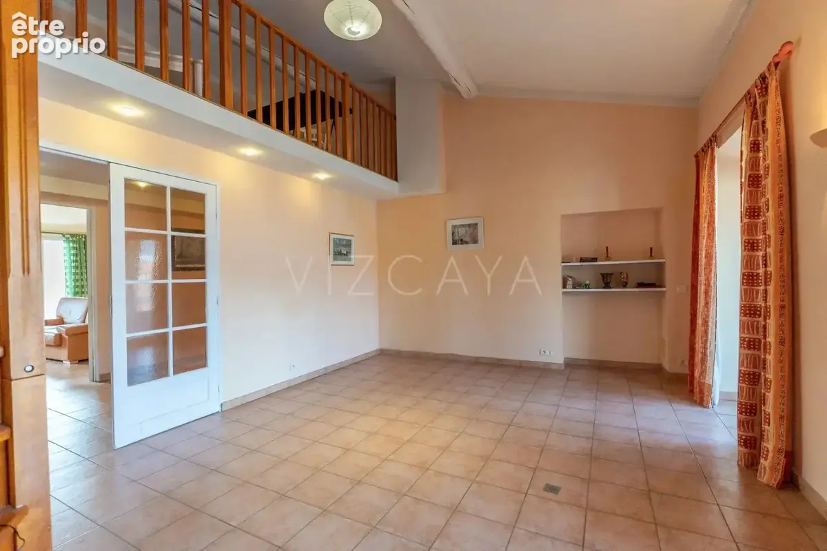 Nice port – place garibaldi dernier étage – vaste terrasse – 200 m² habitables - photo 19