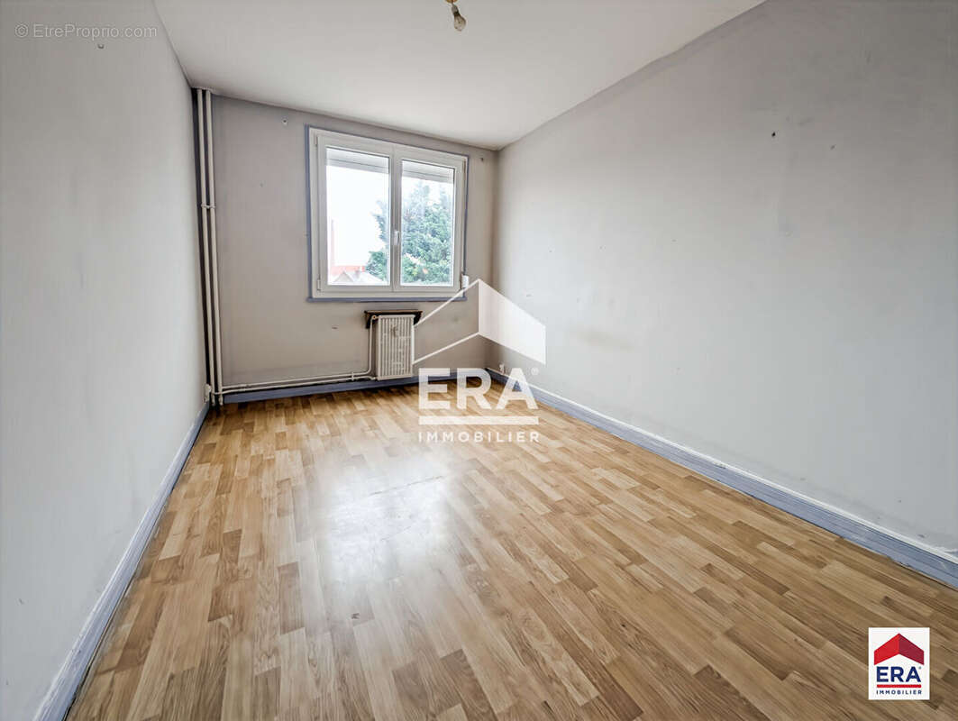 Appartement T3 - 68 m² - 2 chambres - Cave - photo 7