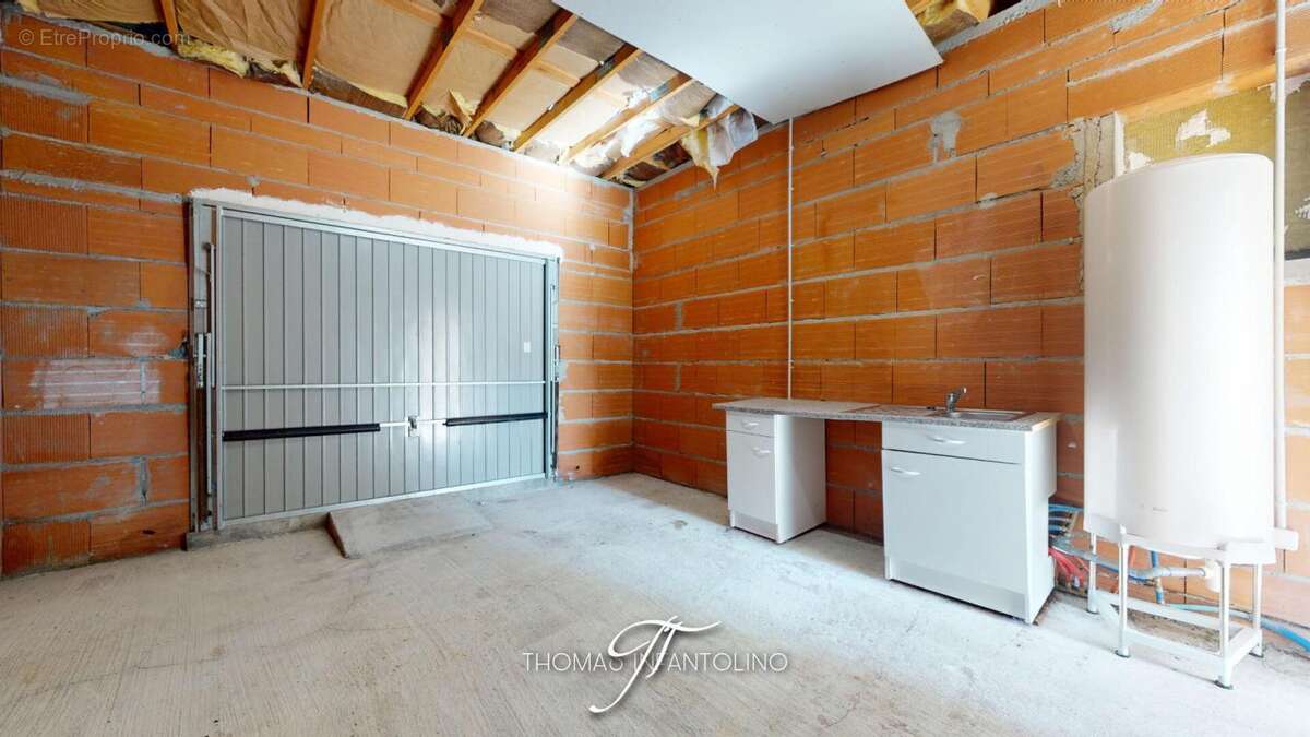 En exclusivite - maison 4 faces - 4 chambres - bureau - garage - photo 15