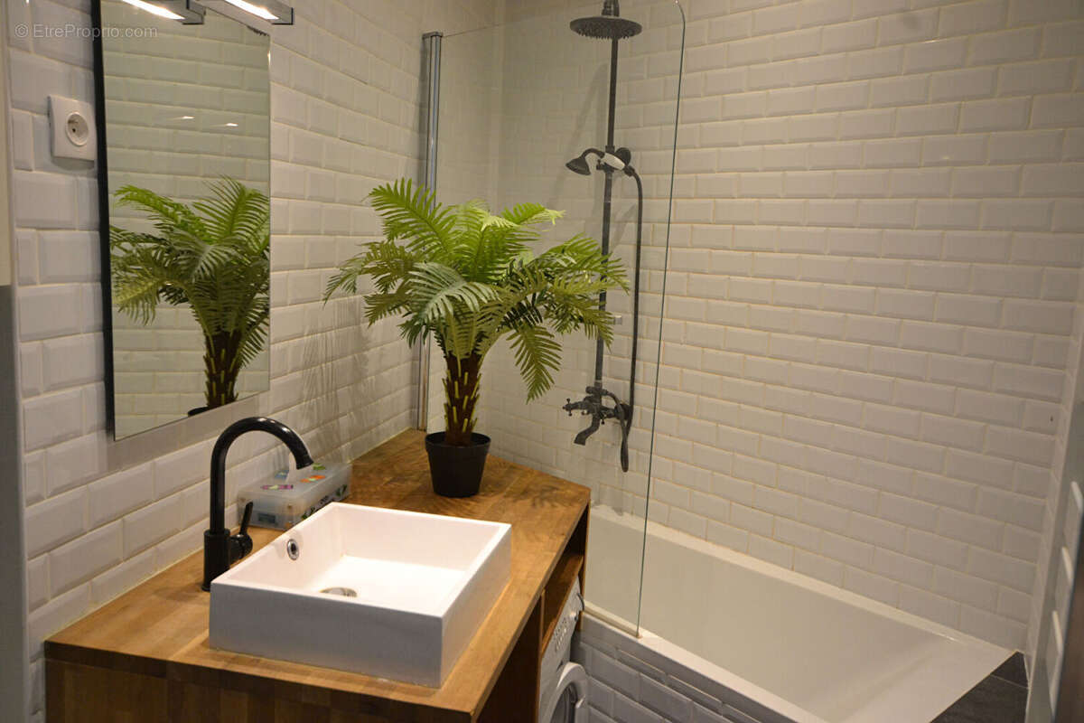 Appartement à PARIS-9E