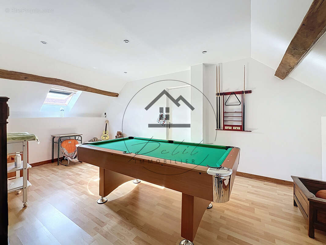 Maison à CIRES-LES-MELLO