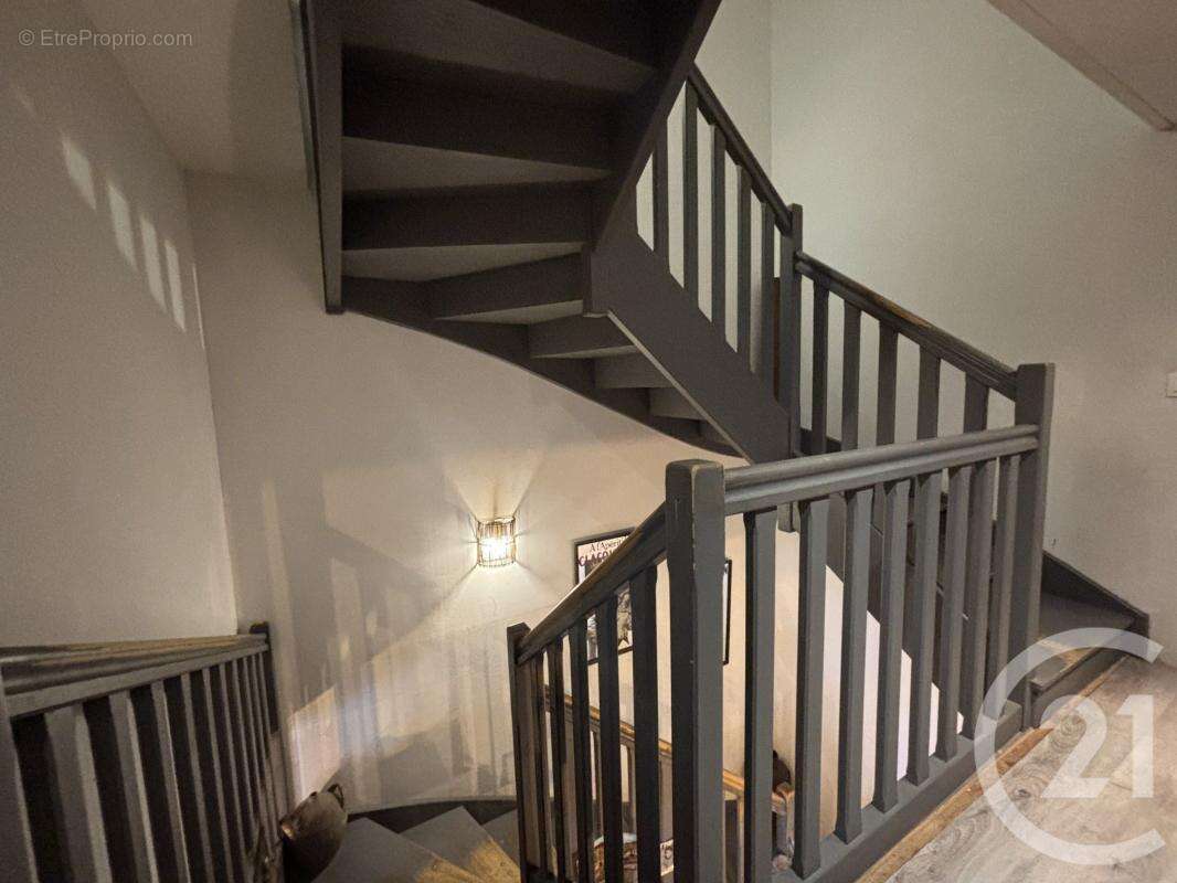 Maison à SAINT-JUNIEN