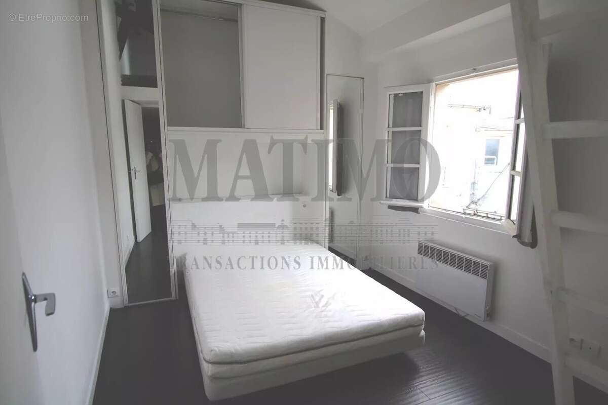 Appartement à PARIS-3E