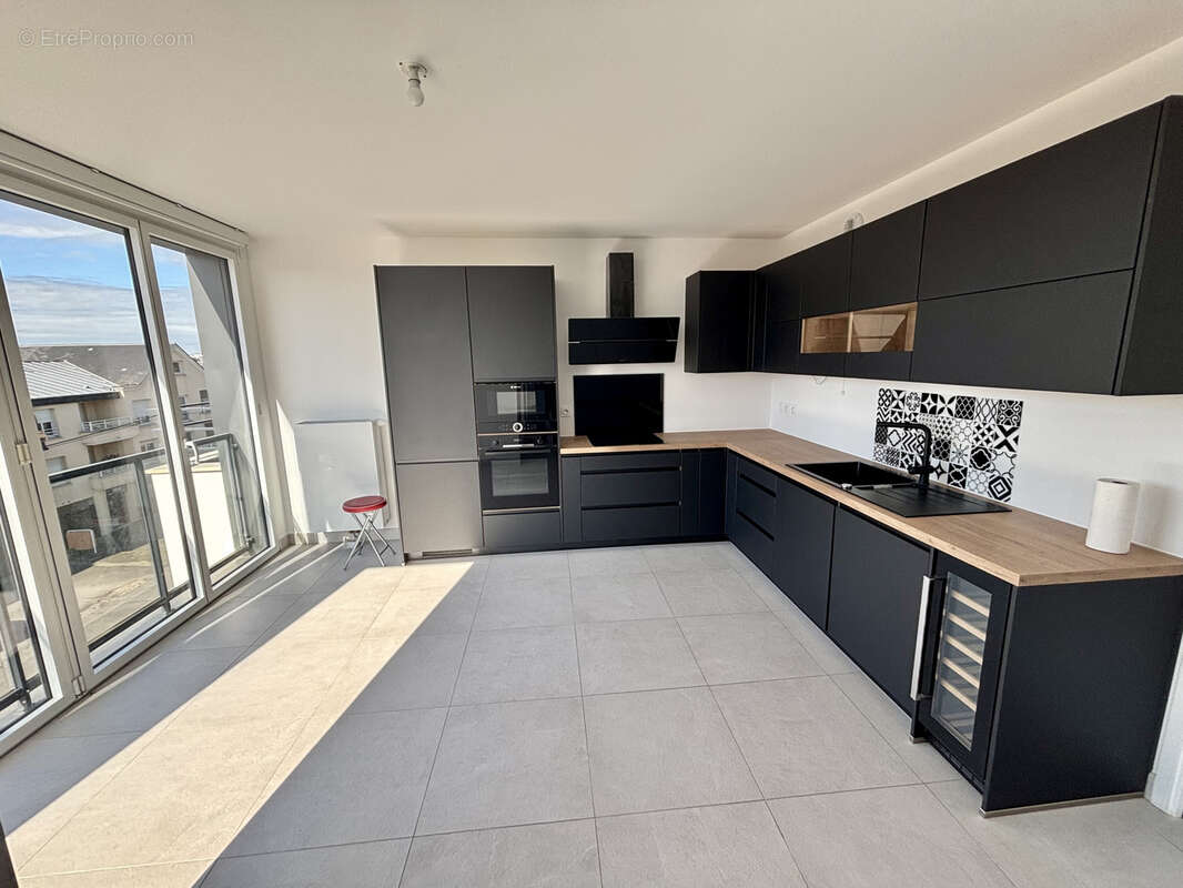 Appartement à SAINTE-GENEVIEVE-DES-BOIS