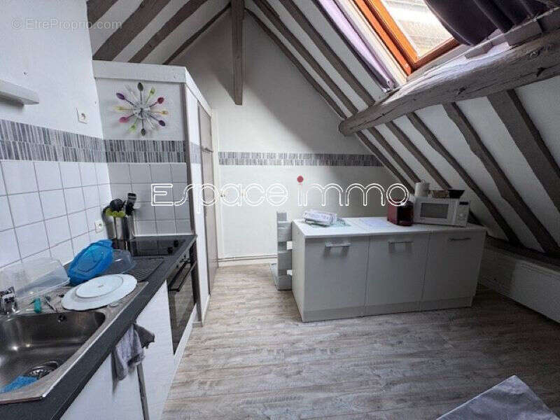 Appartement à SAINT-ETIENNE-DU-ROUVRAY
