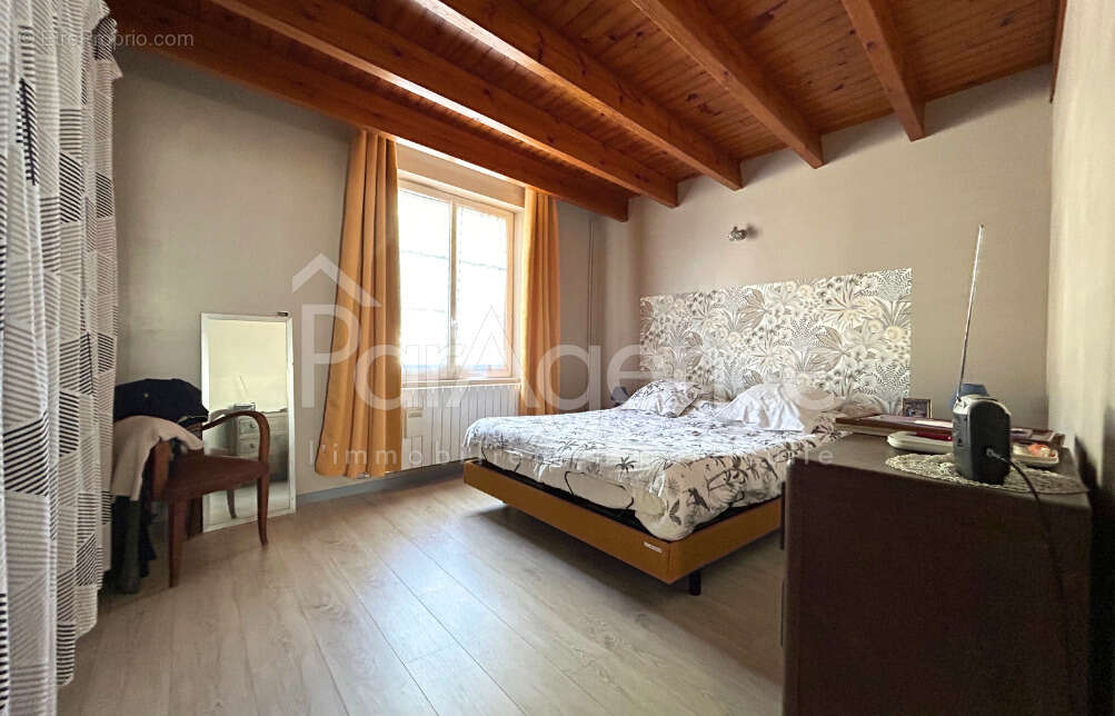 Maison à SAINT-JUST-LUZAC