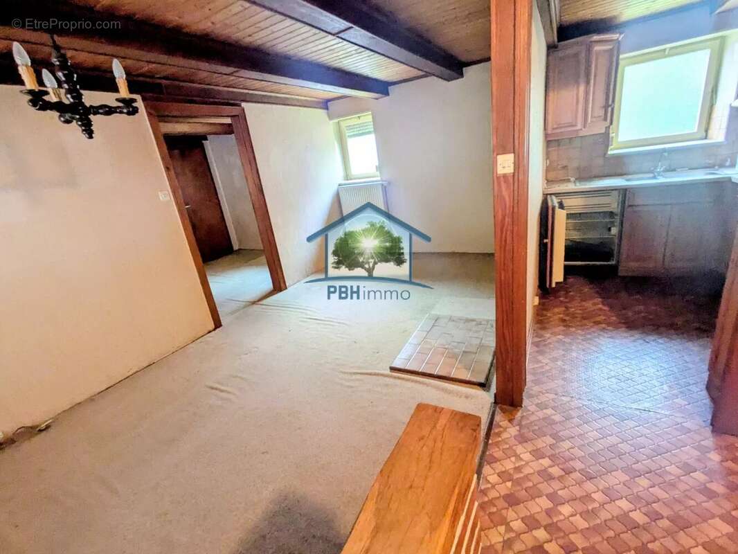 Maison à OBERMODERN-ZUTZENDORF