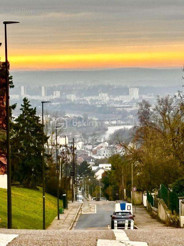 Maison à DOMMARTEMONT