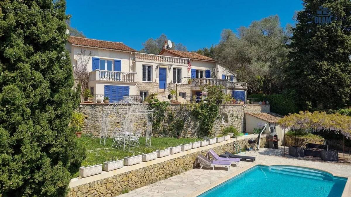 Maison à LE CANNET
