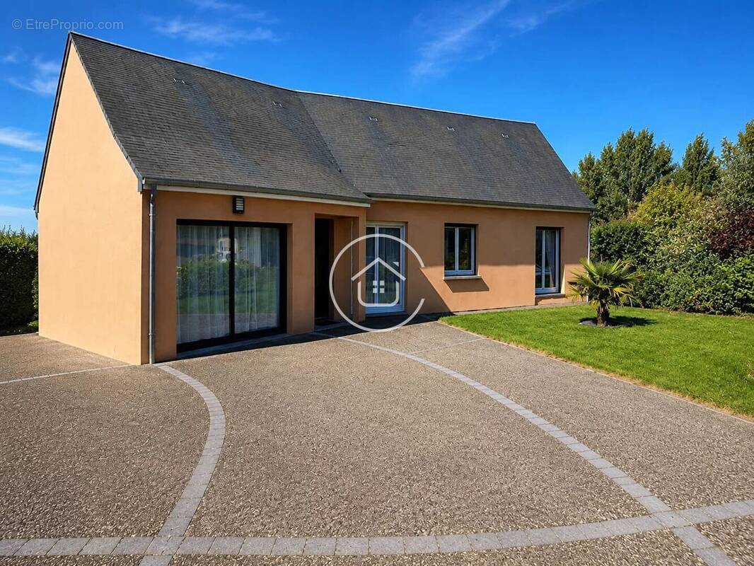 Maison à CHOUZY-SUR-CISSE