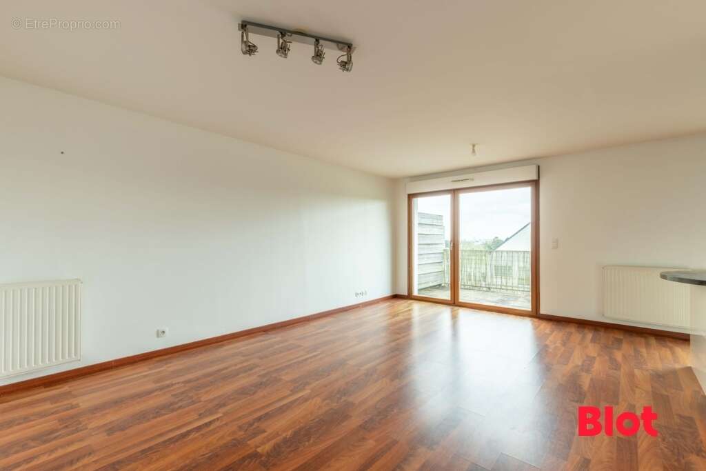 Appartement à VEZIN-LE-COQUET
