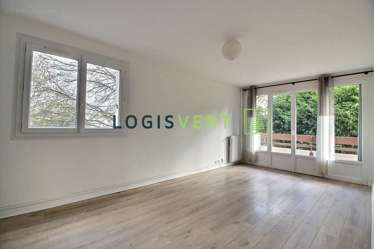 Appartement à VILLEBON-SUR-YVETTE