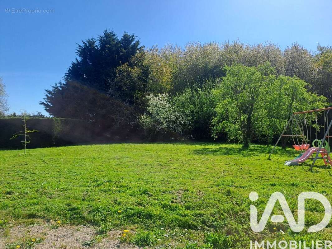 Photo 2 - Maison à SAINT-MEEN-LE-GRAND