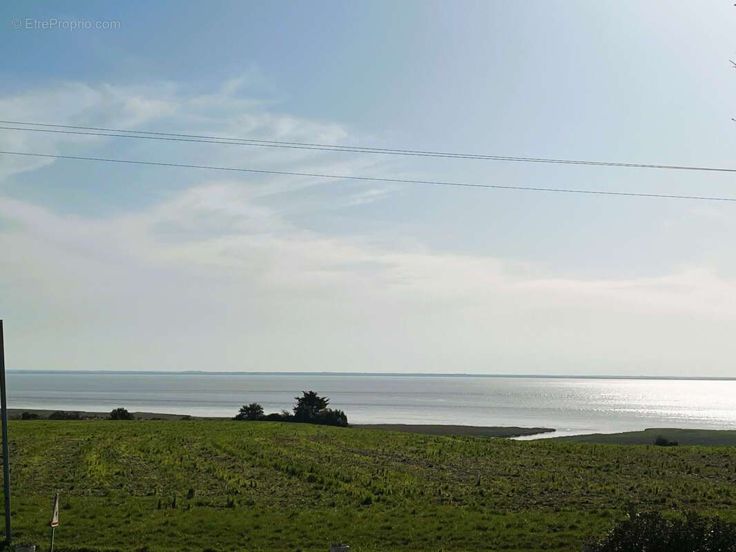 Maison à CHENAC-SAINT-SEURIN-D'UZET