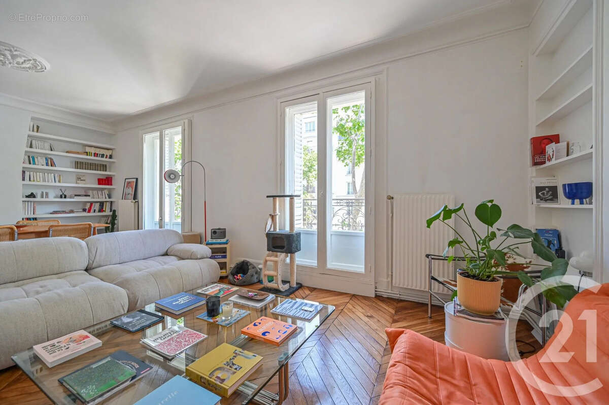 Appartement à PARIS-18E