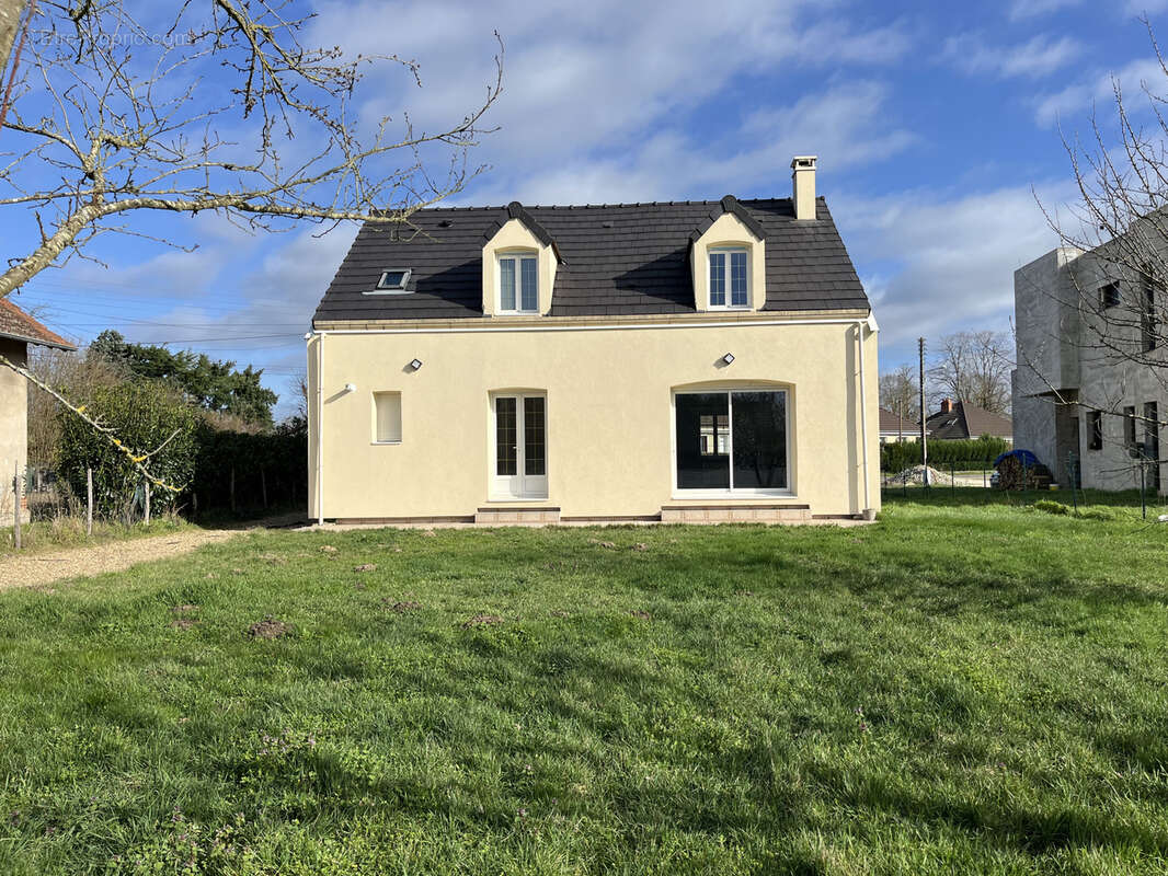 Maison à POILLY-LEZ-GIEN