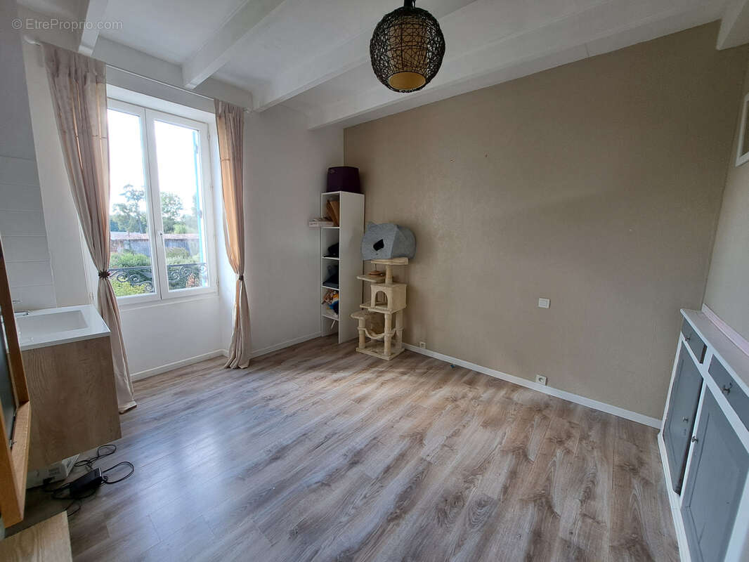 Maison à SAINT-BONNET