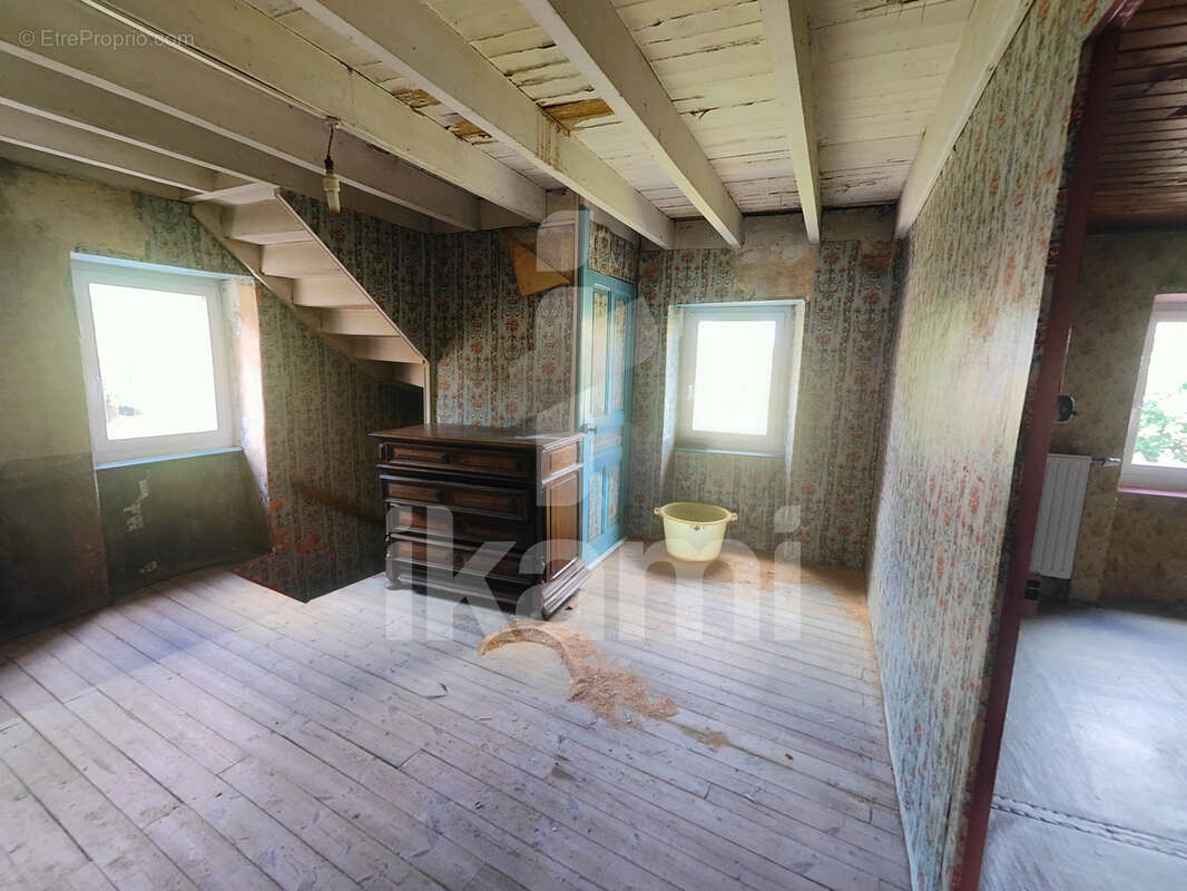 Maison de caractère avec grange - photo 9