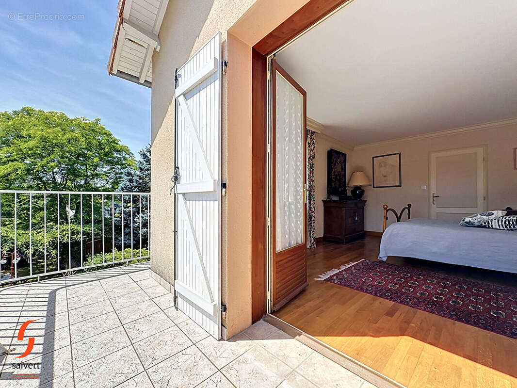 Maison à PREMILHAT