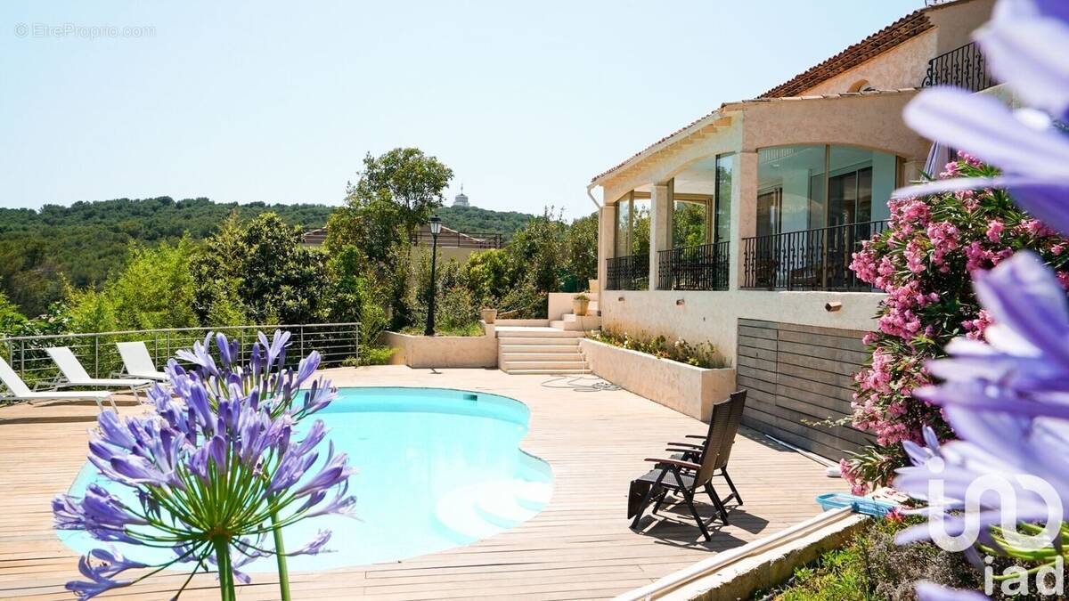 Photo 1 - Maison à CANNES