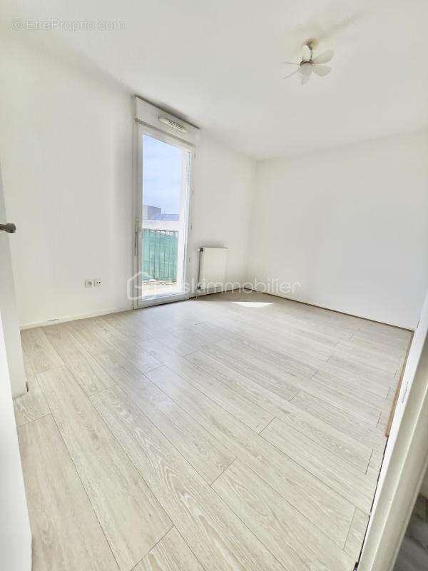 Appartement à FLEURY-MEROGIS