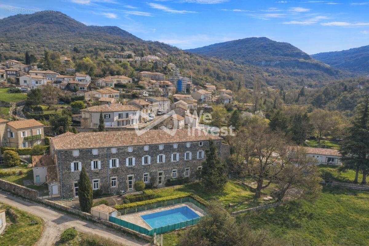 Maison à DARBRES