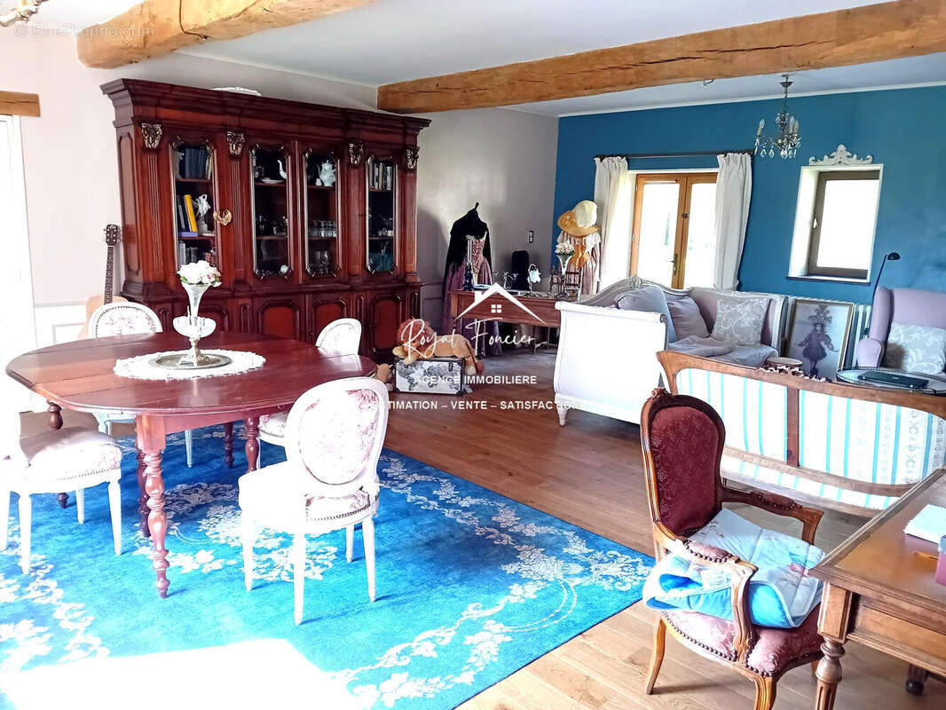 Maison à SAINTE-MAURE-DE-TOURAINE