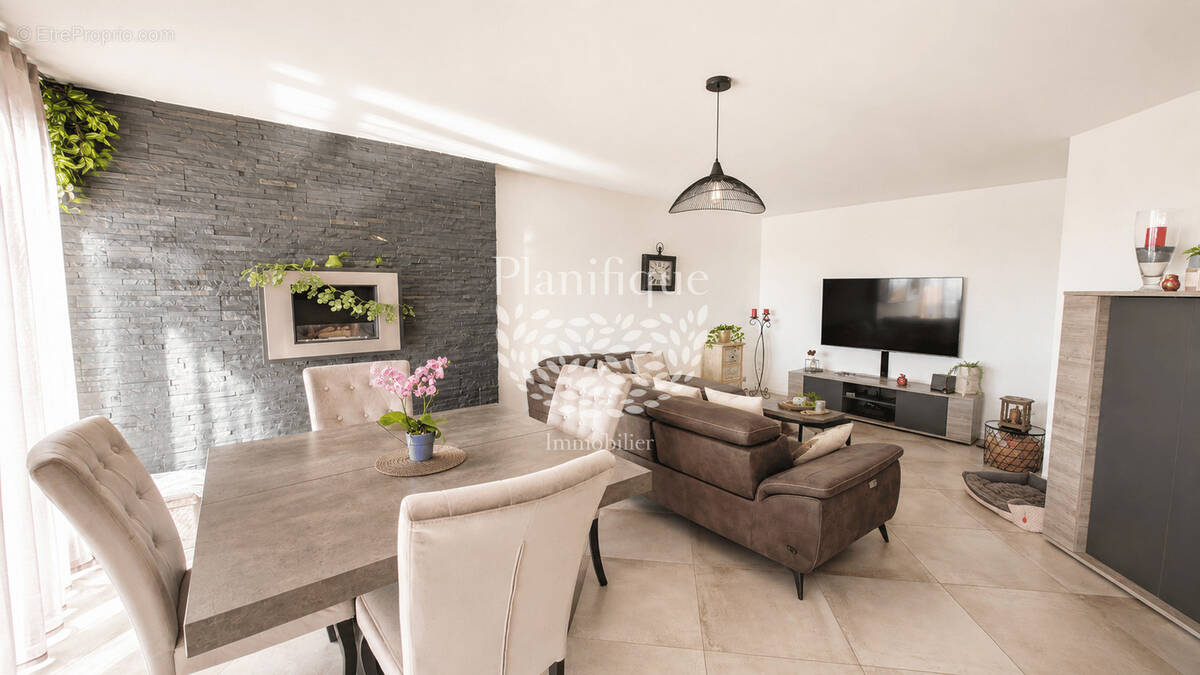 Appartement à GEX