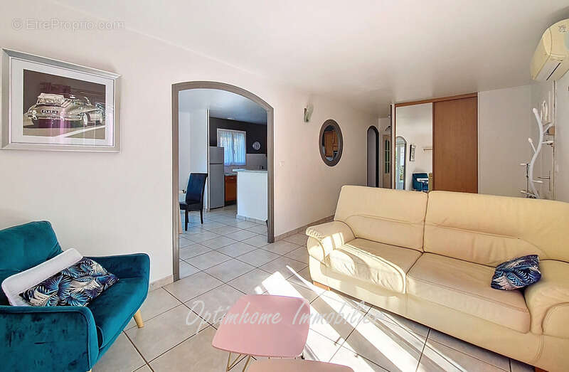 Maison à CASTELCULIER