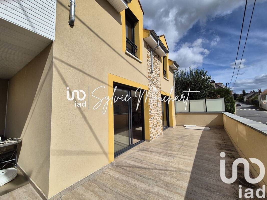 Photo 1 - Maison à JOUARS-PONTCHARTRAIN