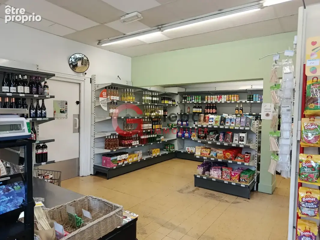 Opportunité rare : Commerce clé en main 167 m2 à Alès - Stock et matériel inclus - photo 10
