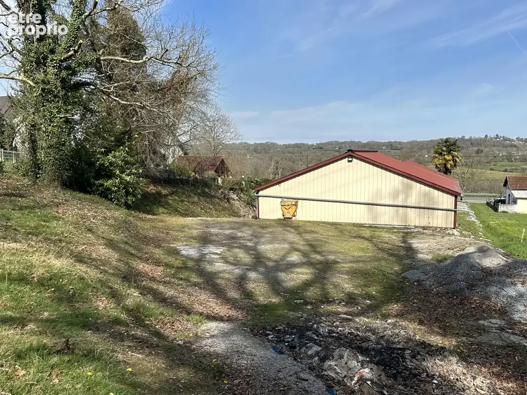 Bâtiment professionnel de 197 m2 au total environ, à 5 minutes du centre ville d'Oloron Sainte Marie - photo 11