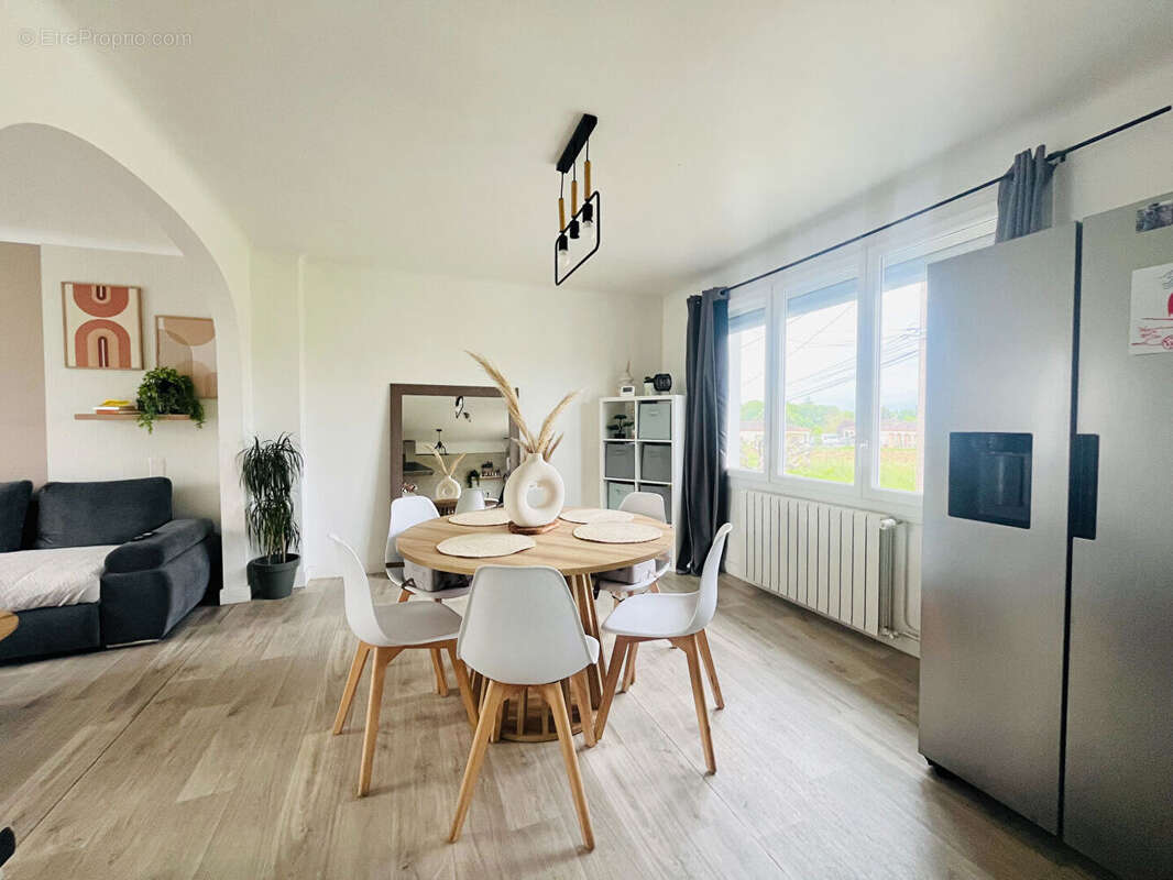 Maison à SAINTE-LIVRADE-SUR-LOT