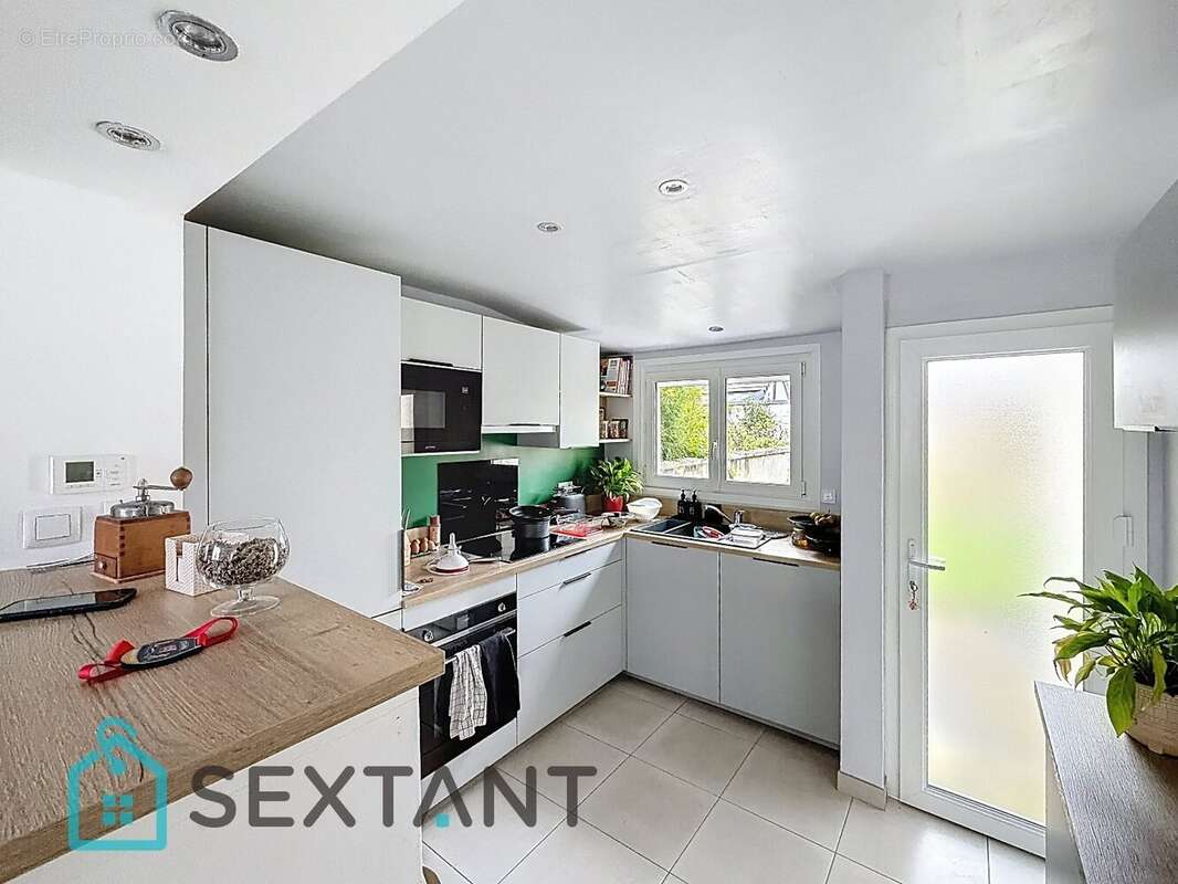 Maison à LE PETIT-QUEVILLY