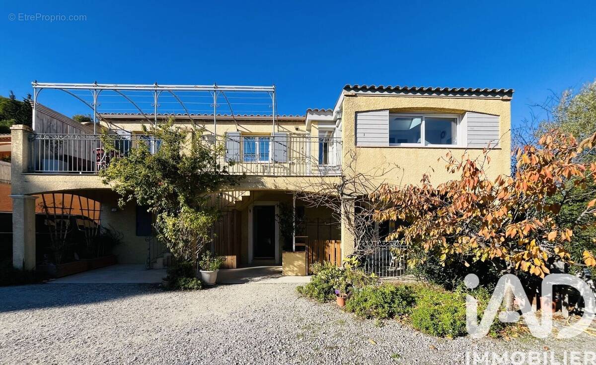 Photo 1 - Maison à ROQUEFORT-DES-CORBIERES