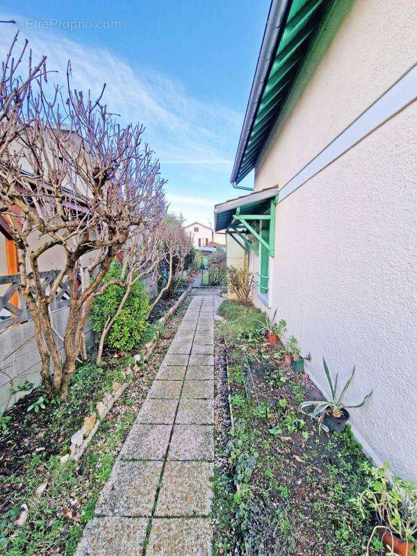 Eaubonne – maison 4/5 pièces avec dépendance et potentiel évolutif - photo 10