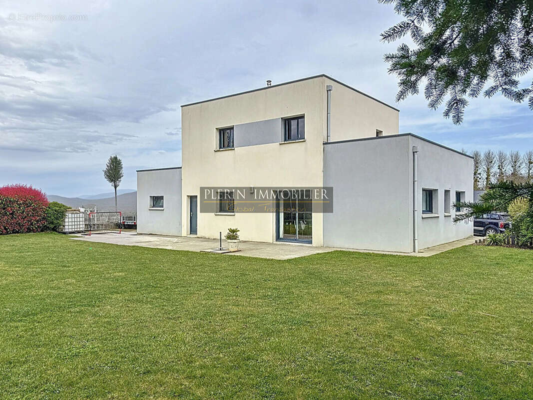 Maison à PLOUFRAGAN