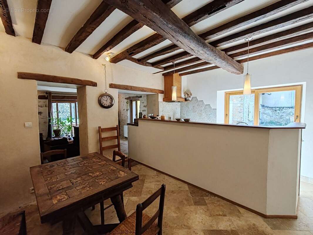 Maison à CHAMPAGNE-SUR-SEINE