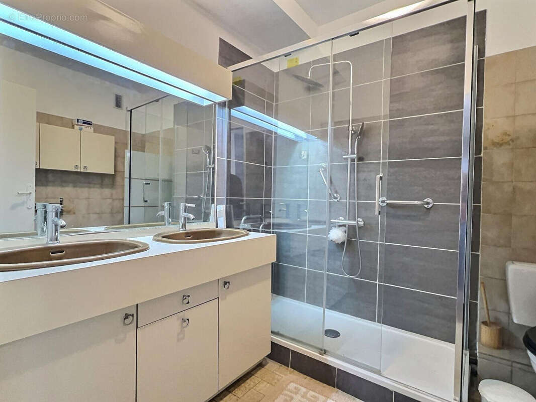 Appartement à MARSEILLE-10E