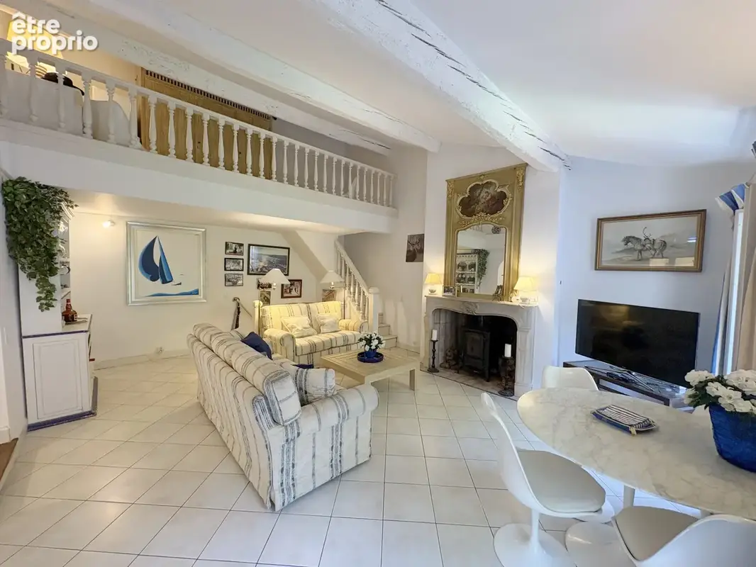 Appartement à GRIMAUD