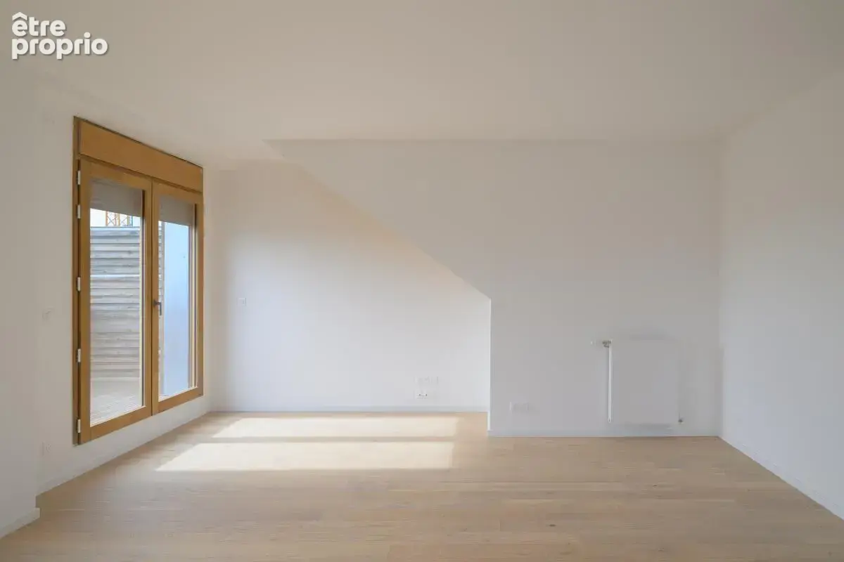 4 pièces en duplex caserne Mellinet - photo 2
